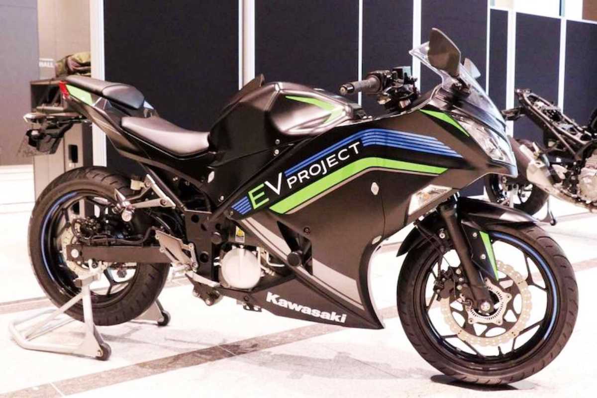 Motor listrik Kawasaki EV Project