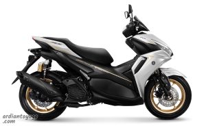 Yamaha Aerox 155 2023