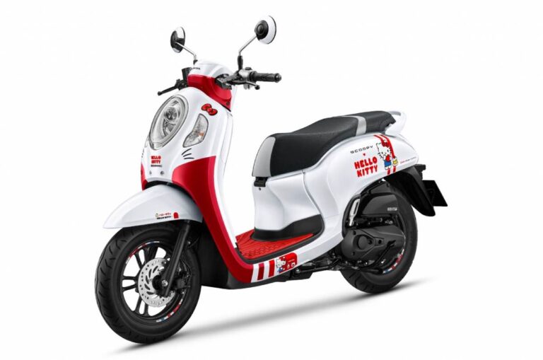 Honda Scoopy 2025 Hello Kitty...