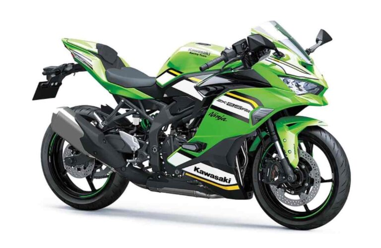 Kawasaki Ninja ZX-25RR 2025 Lime Green dengan KRT Edition Graphics...