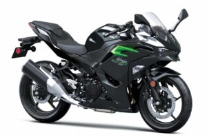 Kawasaki Ninja 500 2025 Metallic Carbon Gray / Candy Lime Green...