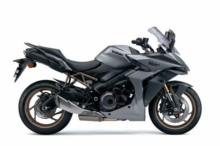 Suzuki GSX-S1000GT 2025 Allt Gray Metallic No. 3 (QEB)...