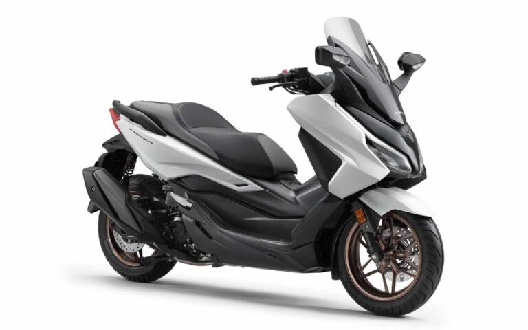 Spesifikasi & Harga Honda Forza 250 2025 Indonesia... 1 Honda Forza 250 2025 Pearl Jublee White...