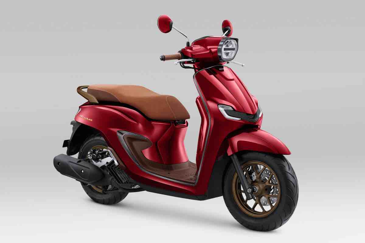 Honda Stylo 2026 Burgundy...