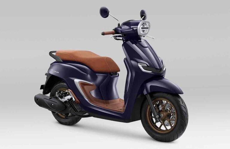 Pilihan Warna Honda Stylo 160 2026, Harga 34 Jutaan...!! 1 Honda Stylo 160 2026 Ungu...
